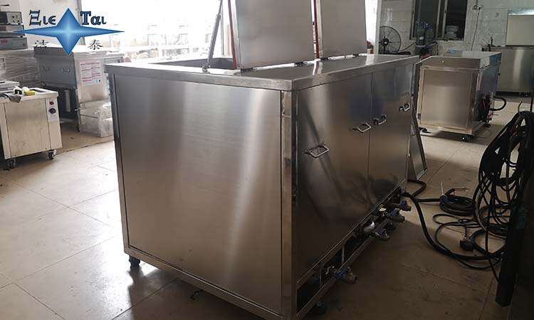 超聲波清洗機(jī)如何清洗化學(xué)污染物？