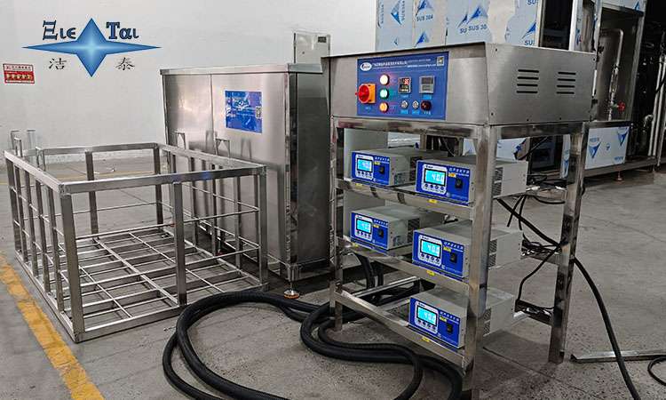 超聲波清洗機(jī)的清洗介質(zhì)選擇：原理、應(yīng)用與優(yōu)化